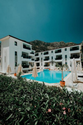 Diplomat Suites